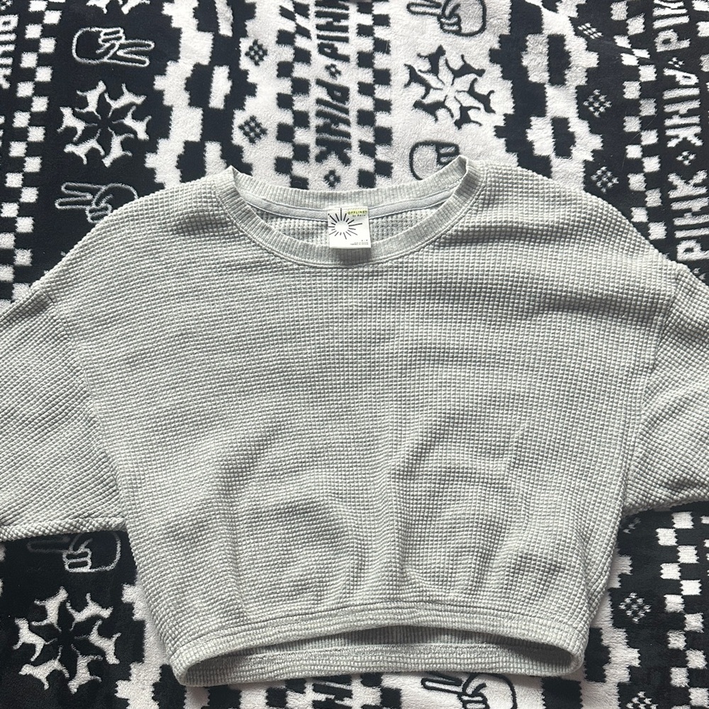 gray knitted aerie shirt